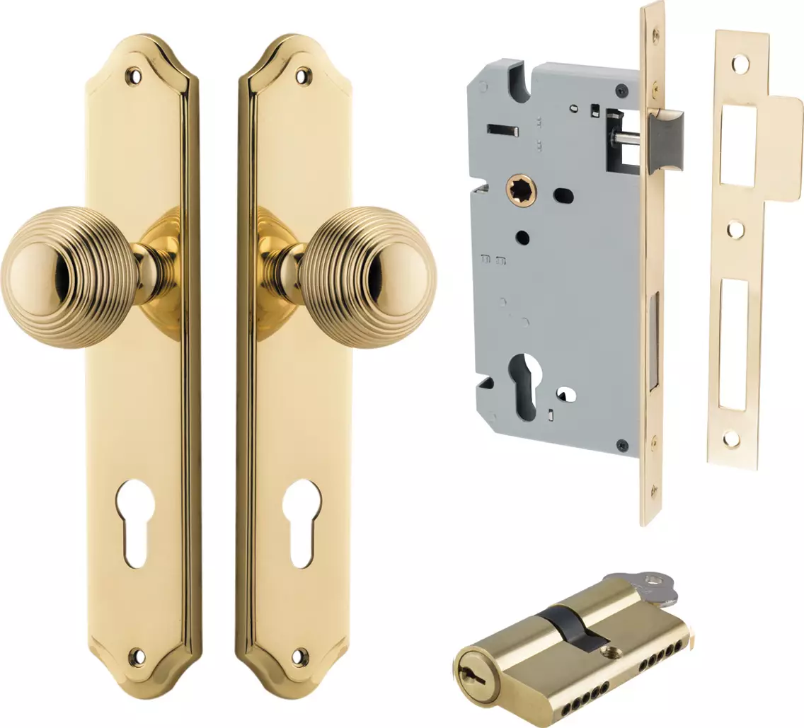 Guildford Knob - Shouldered Entrance Set - Key / Key - PB
