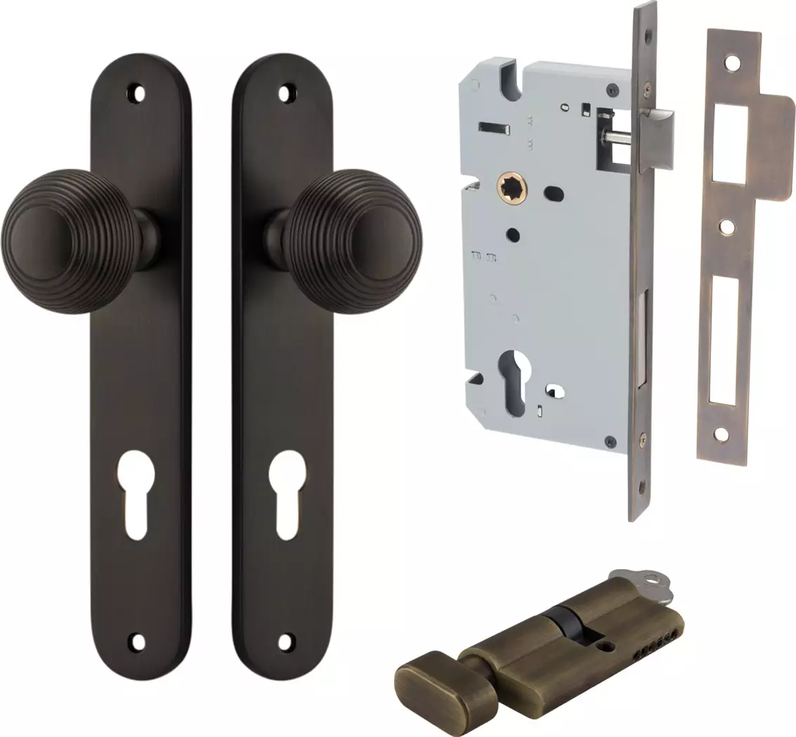 Guildford Knob - Oval Entrance Set - Key / Turn - SB