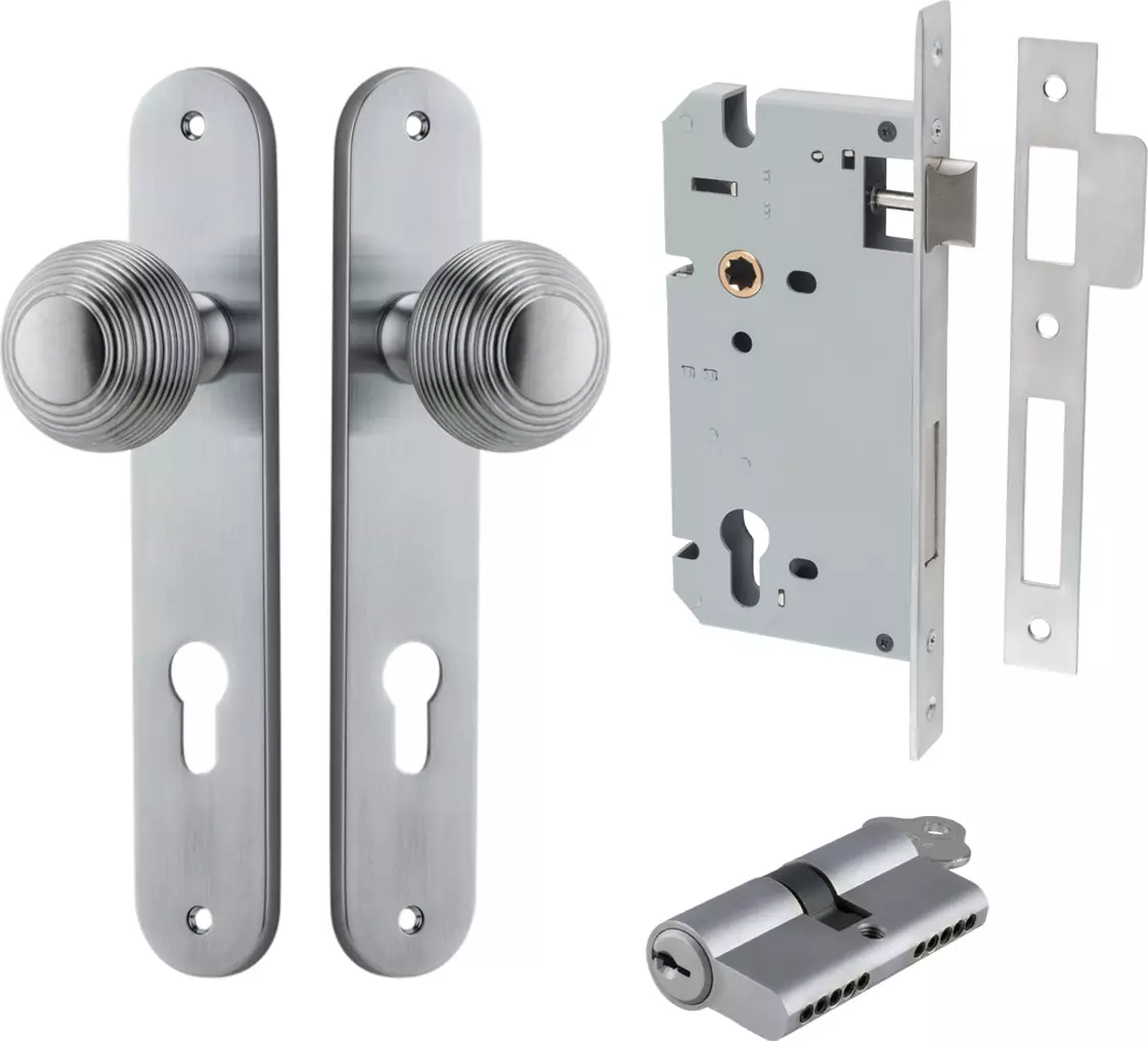 Guildford Knob - Oval Entrance Set - Key / Key - SC