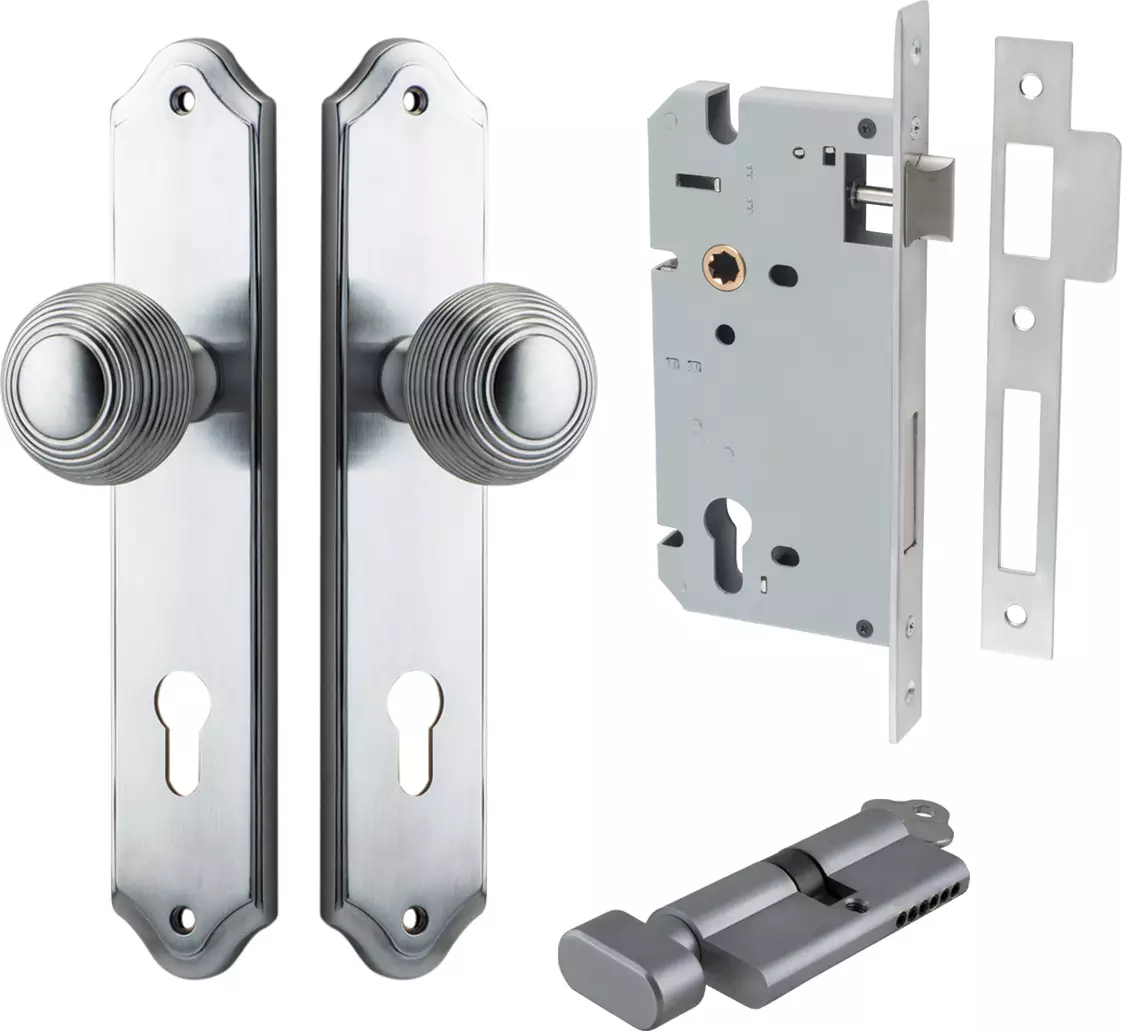 Guildford Knob - Shouldered Entrance Set - Key / Turn - SC