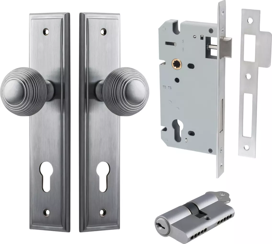 Guildford Knob - Stepped Entrance Set - Key / Key - SC