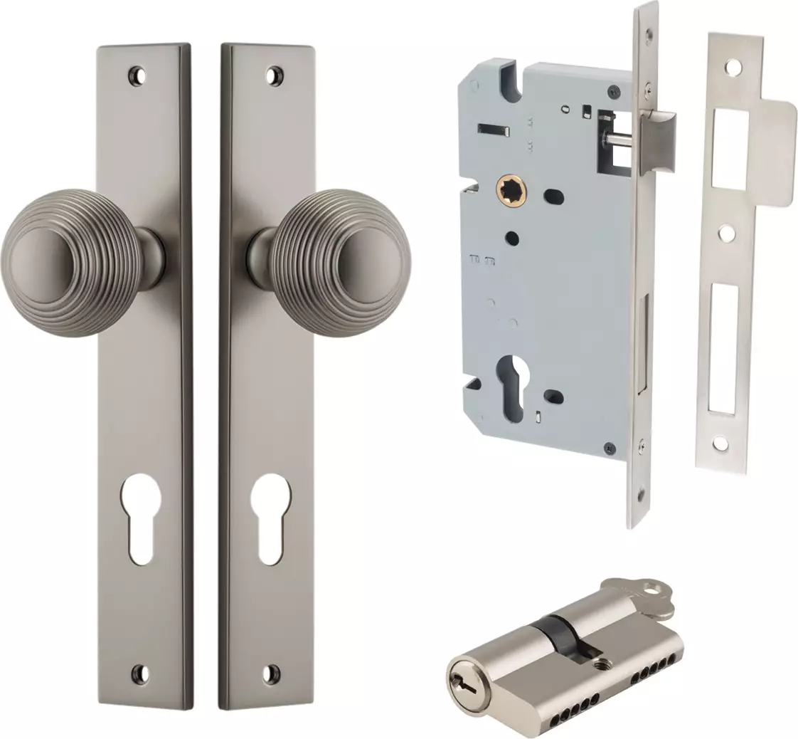 Guildford Knob - Rectangular Entrance Set - Key / Key - SN