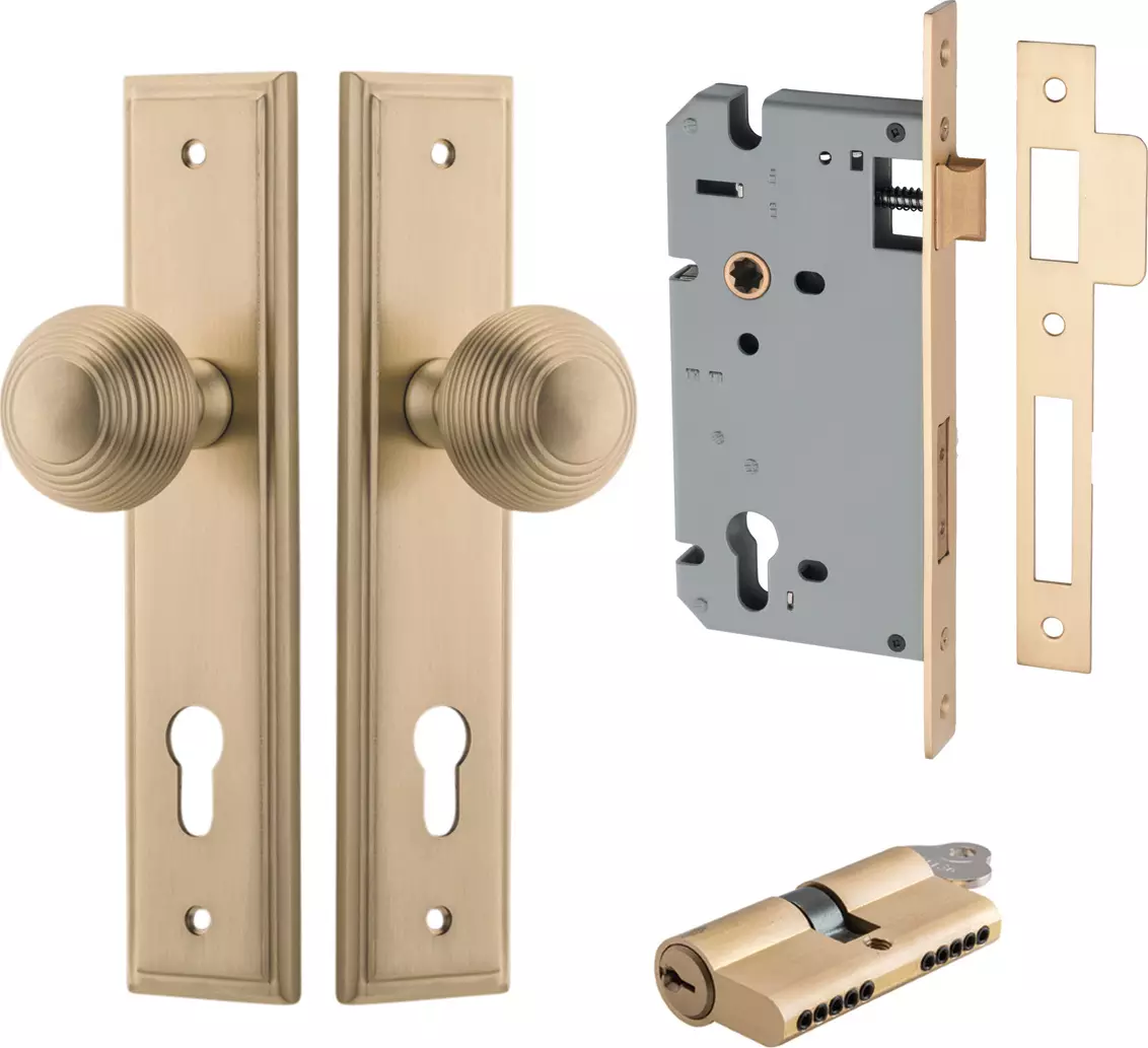 Guildford Knob - Stepped Entrance Set - Key / Key - BB