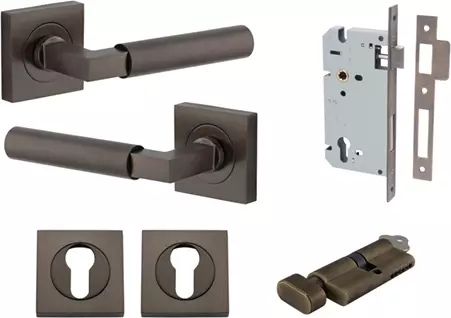 Berlin Lever - Square Rose Entrance Set - Key / Turn - SB