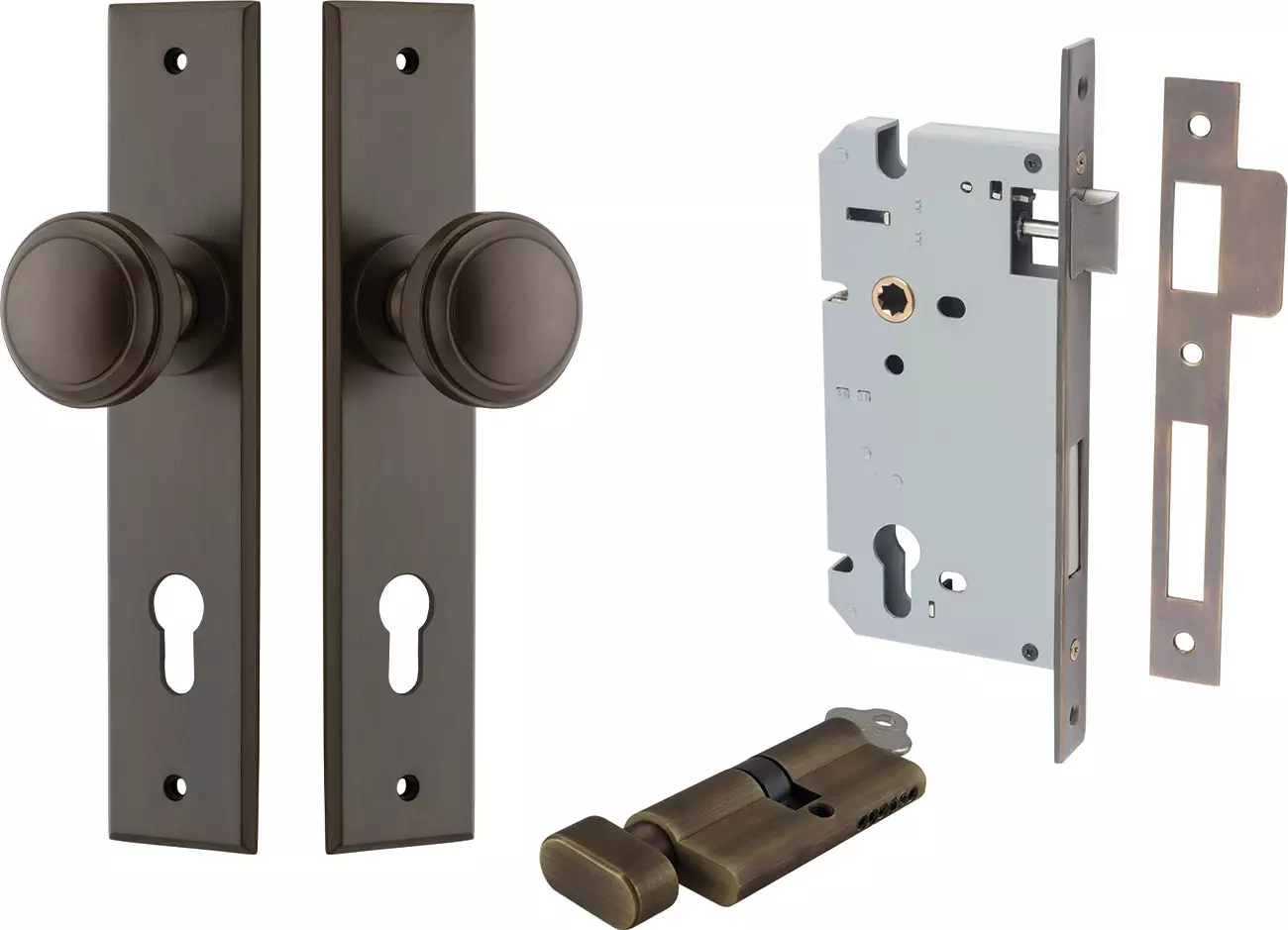 Paddington Knob - Chamfered Entrance Set - Key / Turn - SB