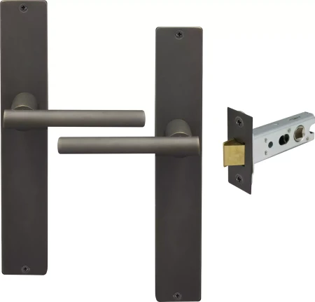 Charleston Longplate Square Passage Set - DRB