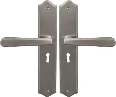 Villa Traditional Longplate Std Keyhole - BN