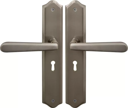 Villa Traditional Longplate Std Keyhole - NB