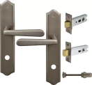 Villa Longplate Traditional Privacy Set - NB