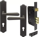Villa LP Traditional Entrance Set - E85 - DRB